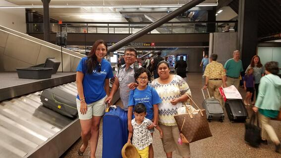 Volunteers and Wish kid Noelia