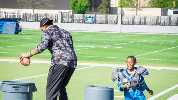 Running plays with Cam Newton 