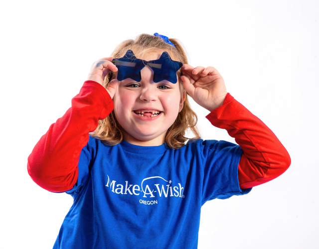 Wish Kid Oaklyn wearing star sunglasses