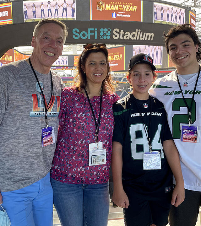 Shanthy, David, and Family