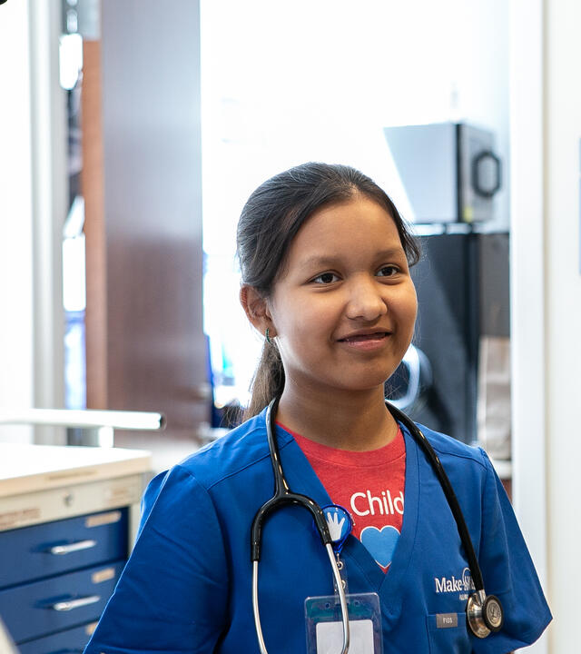 Melanie during her medical school class with the Child Life Specialist. 